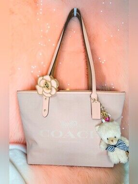 Coach Horse and Carriage Jacquard City Zip Tote NWOT (Style C0671)